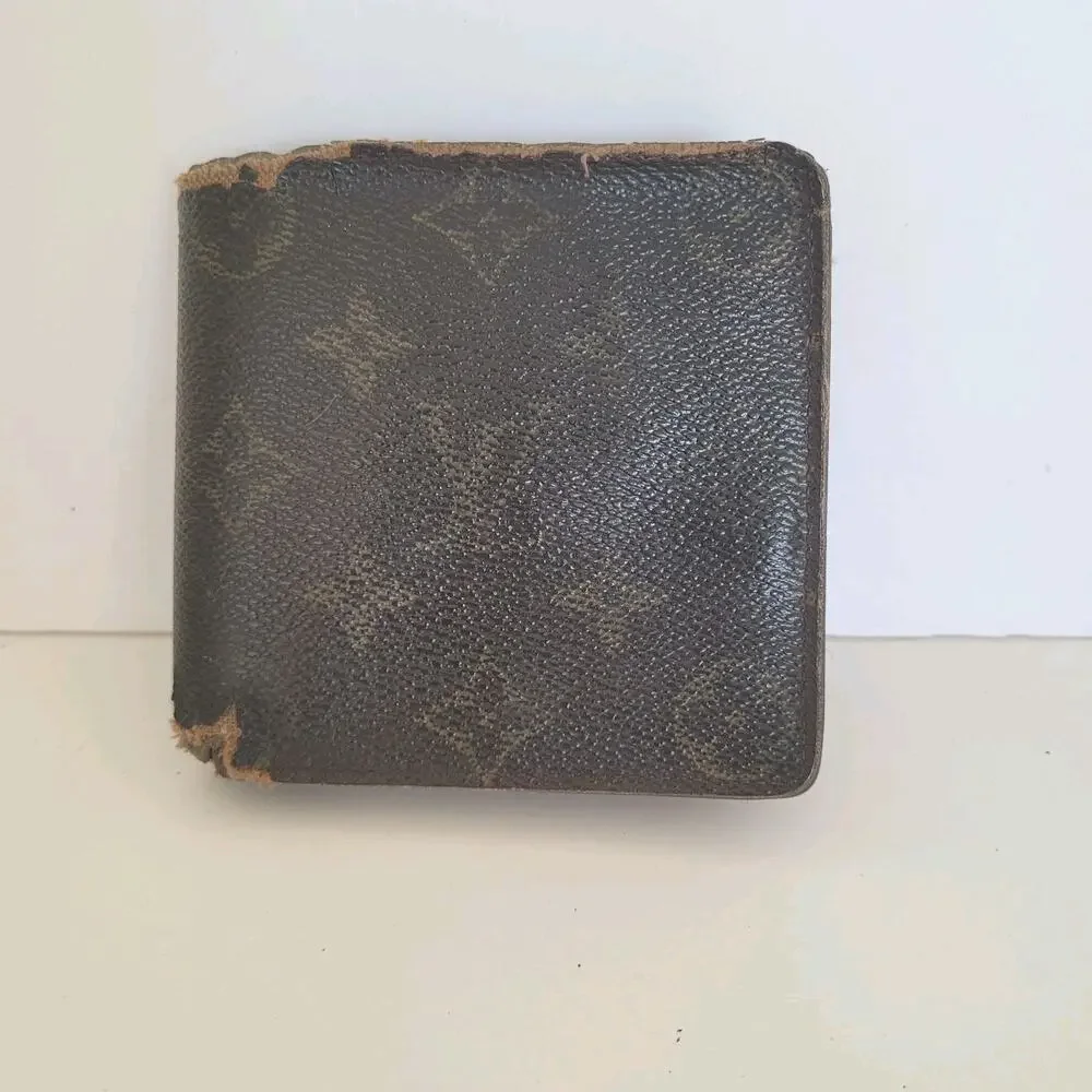 Vintage Louis Vuitton Men's LV Brown Bi-Fold Leather Wallet‎ Monogram Card Bill